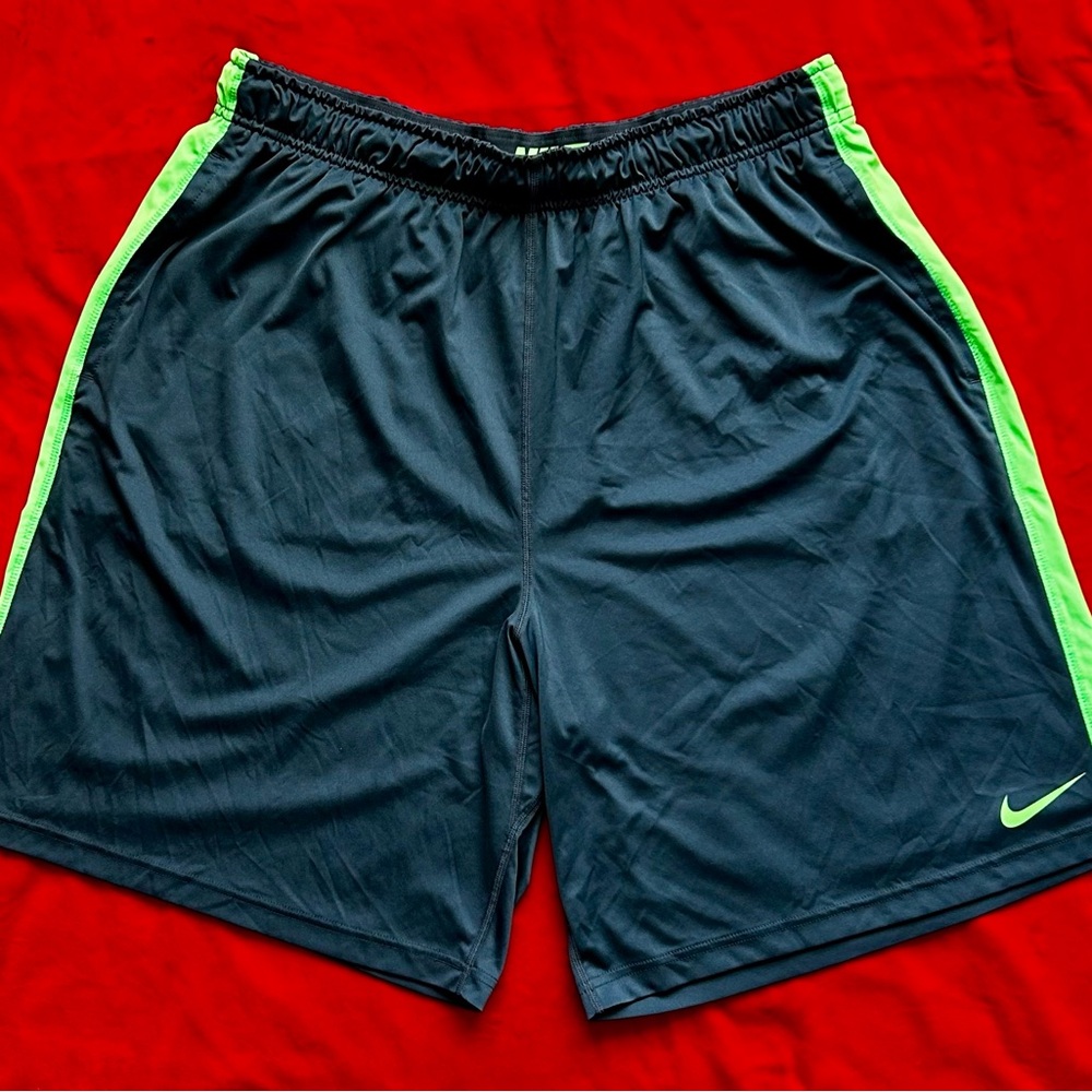 Nike Dri-Fit-Basketball shorts-Navy Blue & Lime Green strips-XXL